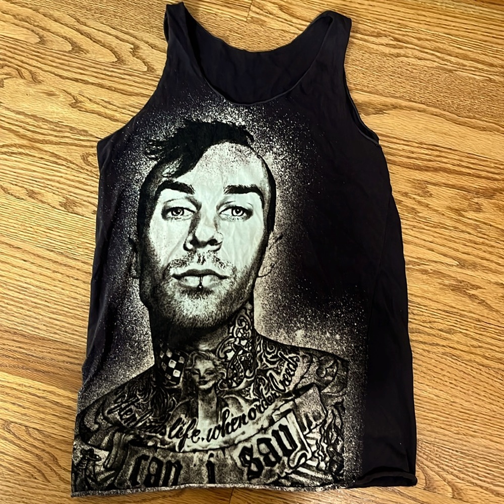 Travis Barker tank 🤘🏽